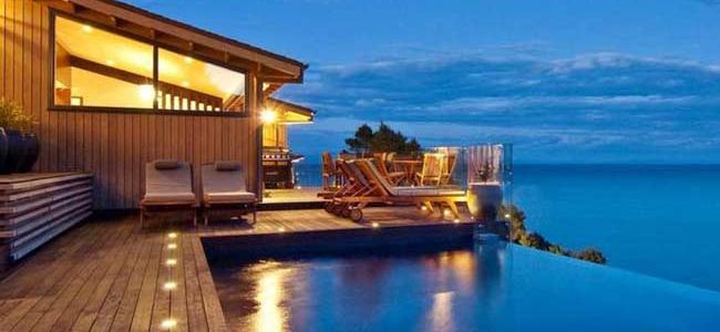 A self drive New Zealand luxury lodges tour.